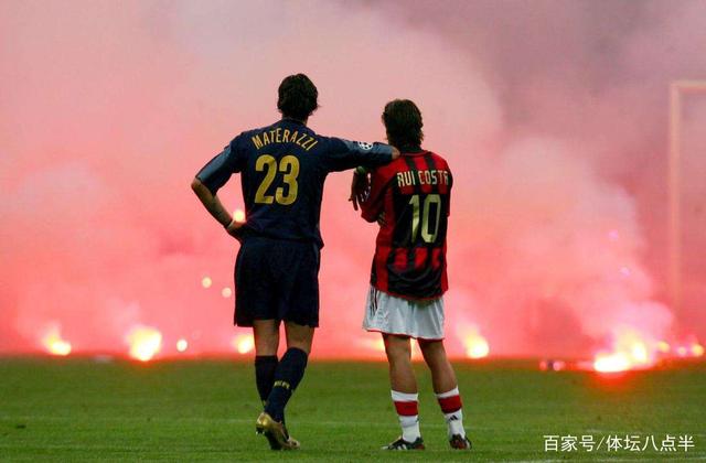 5万名民众齐聚现场，庆祝挪威队自98年以来首次晋级世界杯（5万球迷涌入现场，欢庆挪威队自1998年以来首度闯入世界杯决赛圈）