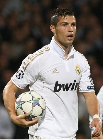 队报：巴黎圣日耳曼迎来好消息，努诺·门德斯已经恢复训练（队报：努诺·门德斯重返训练场，巴黎圣日耳曼迎利好）