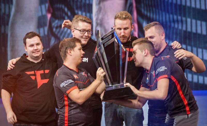 FunPlus Phoenix 和 Trace Esports 在 VCT 2025： 中国第二阶段中被淘汰