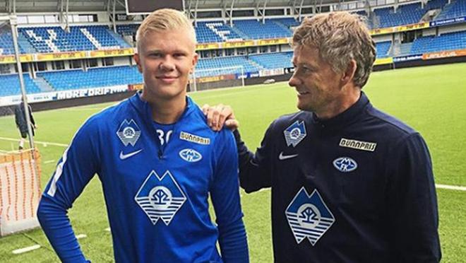 记者：除非大规模卖人，否则曼联不太可能继续追求多纳鲁马