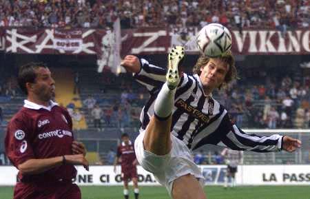 韩镕泽：赢下这场比赛是靠全队的信念，感谢球迷这一年的支持