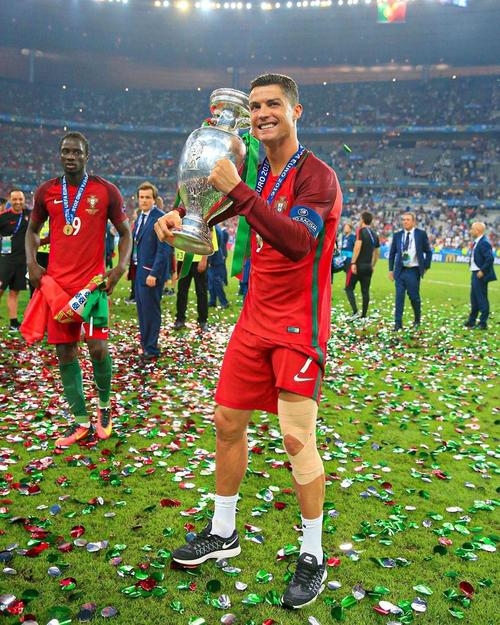 曼联拉什福德破门助球队获胜