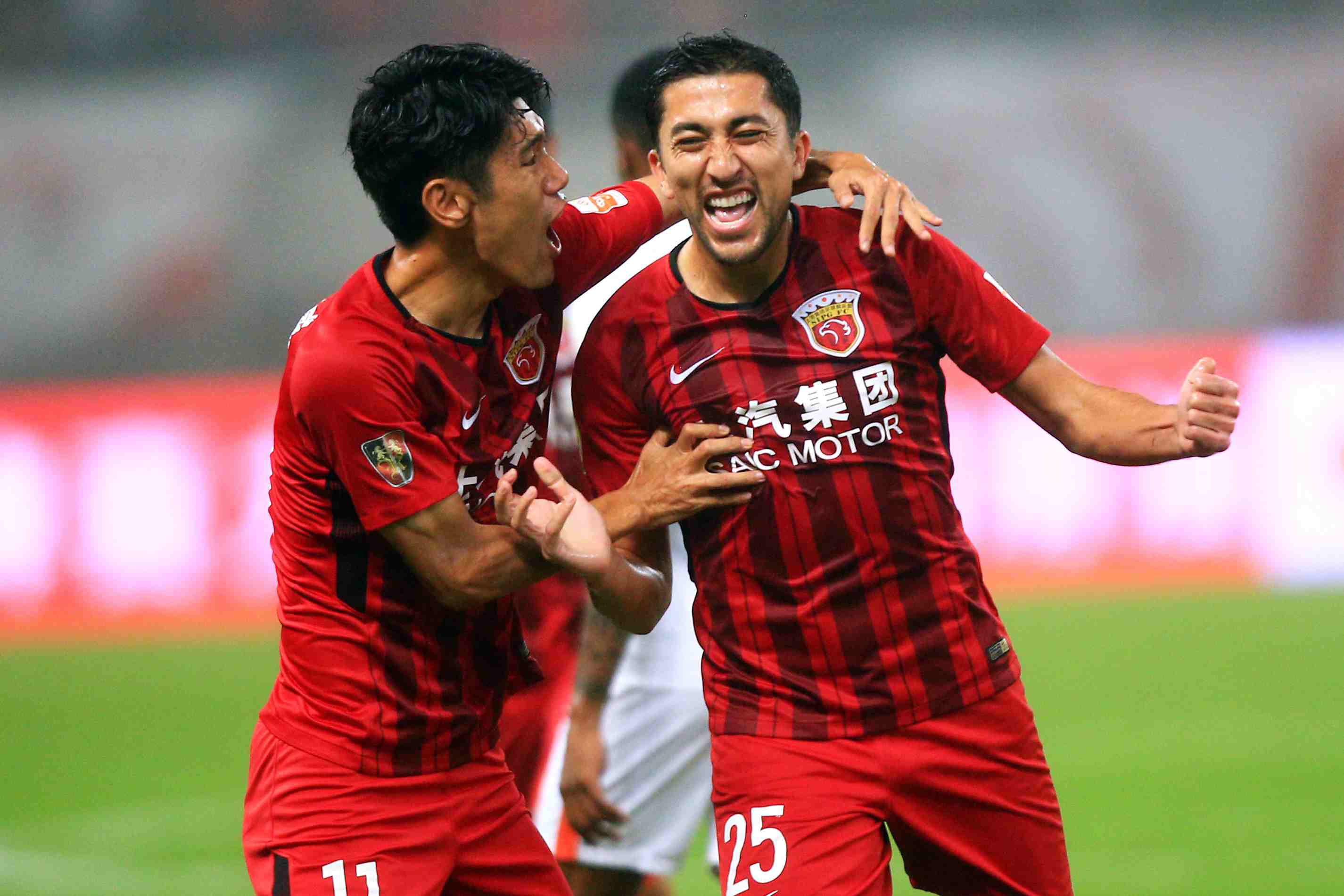 曼晚：曼联仍在为留三位非洲球员而努力，但也有意保持神秘（曼晚：曼联正努力留住三名非洲球员，同时对外刻意保密）