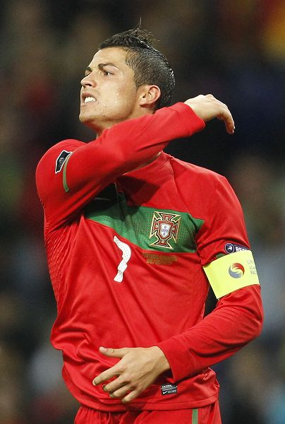 对攻大战创纪录！曼联伯恩茅斯合轰39脚射门（火力大战刷新纪录：曼联与伯恩茅斯合计39次射门）