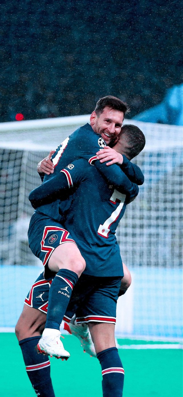 罗马诺：皇马准备与21岁中卫阿森西奥加薪续约（罗马诺：皇马计划与21岁中卫阿森西奥续约并上调薪资）