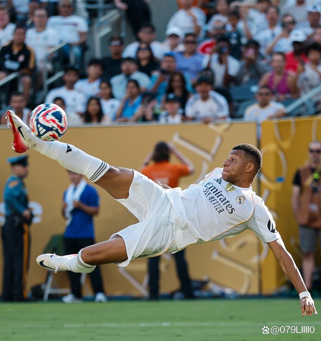 篮球——CBA俱乐部杯赛：山东高速胜北京北汽