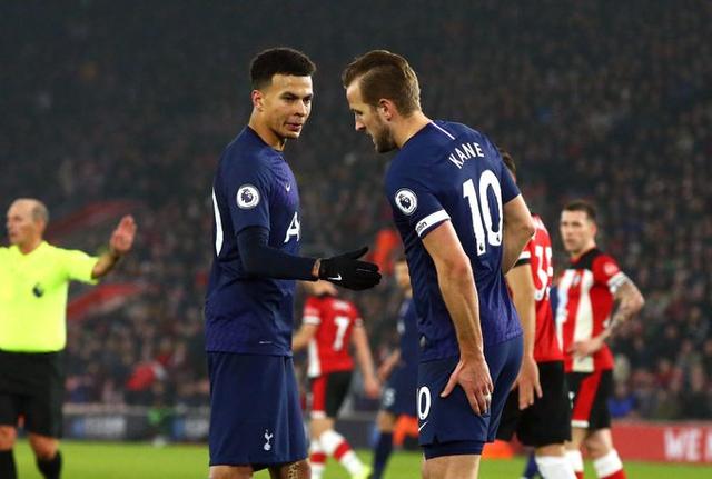 西甲-皇马3-0塞尔塔：巴萨很猛，龙哥干得也不差（西甲战报：皇马3-0塞尔塔，巴萨火力全开，龙哥同样给力）