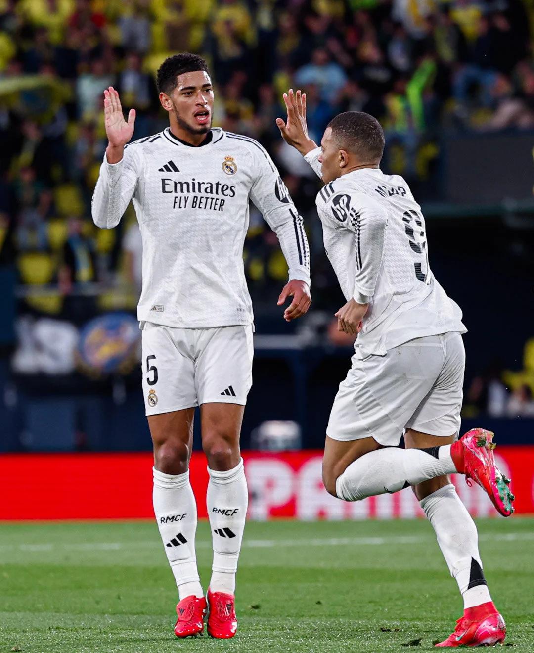 欧冠战报：里奥斯传射巴雷罗破门，本菲卡2-0完胜那不勒斯