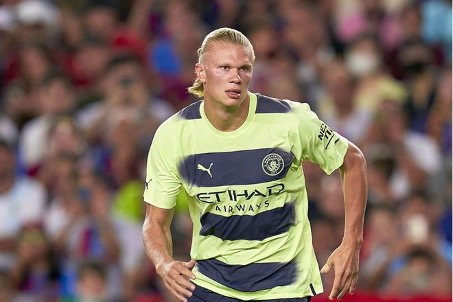 英超半场：姆伯莫造险，两队合计6脚射门，曼联0-0西汉姆联